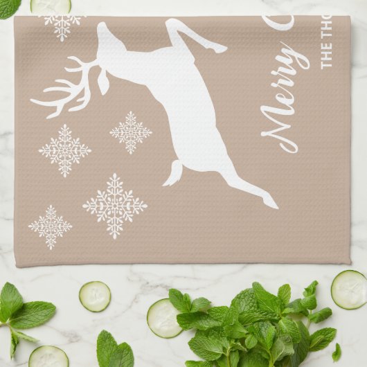 Zwei weiße Hirsche auf Beige mit Schneeflocken & T Geschirrtuch (Gefaltet)