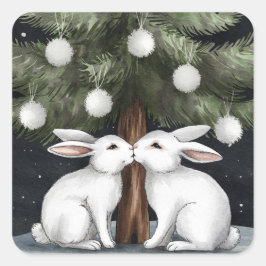Zwei weiße Kaninchen küssen unter Weihnachtsbaum Quadratischer Aufkleber