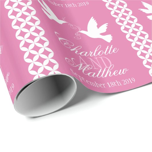 Zwei weiße Tauben rosa Hochzeitsgeschenkpapier Geschenkpapier (Rolleneckpunkt)