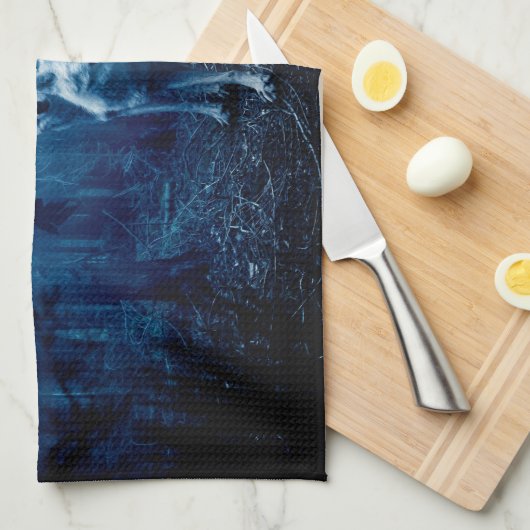 Zwei weiße Wölfe im Wald Geschirrtuch (Viertel Falte)