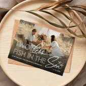 Zwei weniger Fische im Foto Save the Date