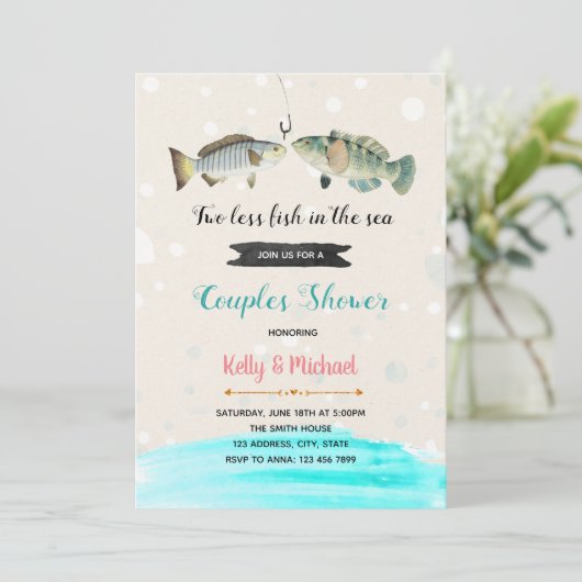 Zwei weniger Fische im Meeresduschen Einladung (Stehend Vorderseite)