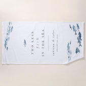 Zwei weniger Fische in der Gastgeschenk Hochzeit Strandtuch (Vorderseite)