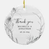 Zwei werden zu einer Bibelverse-Hochzeit Keramik Ornament (Hinten)