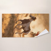 Zwei Western Cowboys reiten Pferde und springen wi Badehandtuch (Badehandtuch)