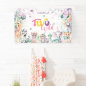 Zwei wild lebende Party Tiere Safari Girl Banner (Insitu)