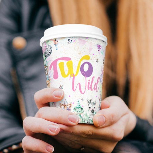 Zwei wild lebende tropische Safari-Tiere zum zweit Pappbecher