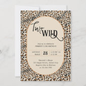Zwei Wild Leopard Print Neutral 2. Geburtstag Einladung (Vorderseite)