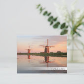 Zwei Windmühlen mit Reflektion bei Sonnenuntergang Postkarte (Stehend Vorderseite)