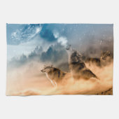 Zwei Wölfe heulen auf Vollmond im Wald Geschirrtuch (Horizontal)