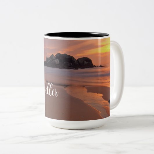 Zwei Wörter ein Funny Sarcastic Zitat aus der Mitt Zweifarbige Tasse (VorderseiteRechts)