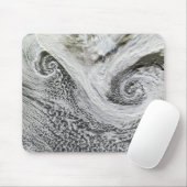 Zwei Zyklone bildeten sich im Tandem südlich von I Mousepad (Mit Mouse)