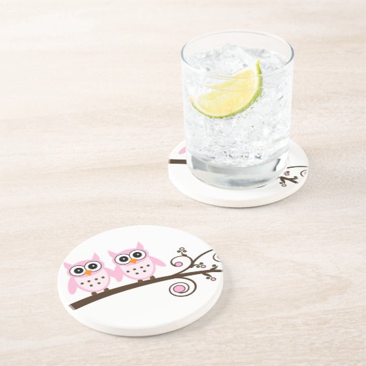 Zweifarbige Owls auf brauner Zweigniederlassung Untersetzer (Seite)