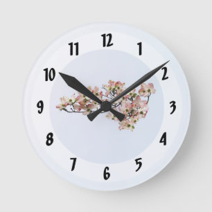 Zweig des rosa Hundszahns Runde Wanduhr