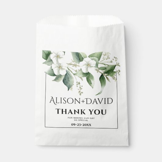 Zweig, weiße Blume und grüne Blätter Hochzeit Geschenktütchen (Vorderseite)