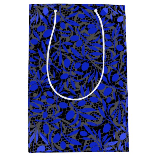 Zweige blauer Früchte auf Grau net.2tonesx4 Black Mittlere Geschenktüte (Vorderseite)