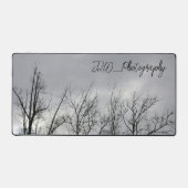 Zweige der Schwarzen Silhouette Gray Sky Fotografy Schreibtischunterlage (Vorderseite)