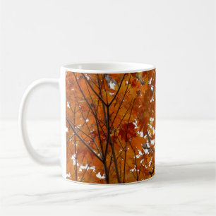 Zweige von Ahornblättern I Orange Herbst Kaffeetasse