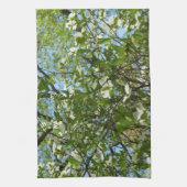 Zweige von Dogwood-Blüten Frühlingsbäume Handtuch (Vertikal)