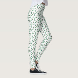 Zweige von Waldkiefern Leggings