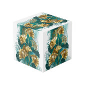 Zweigstelle mit goldenen Blätter Ginko Biloba Würfel (Rückseite Schrägansicht)