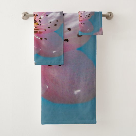 Zweigstelle Peach Blossom und Blue Sky Badhandtuch Set (Insitu)