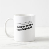 ZWEIMAL DIE MASSNAHME KAFFEETASSE (Links)