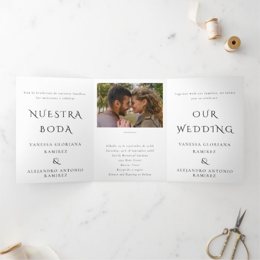 Zweisprachige Hochzeit in Englisch und Spanisch Dreifach Gefaltete Einladung (Innenseite)