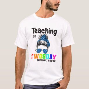 Zweitägiger Dienstag, 22. Februar 2022 Happy 2Nd T T-Shirt