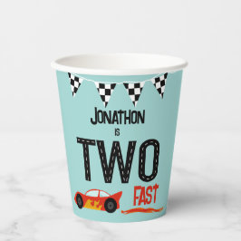 Zweite Geburtstagsparty mit zwei schnellen Kindern Pappbecher