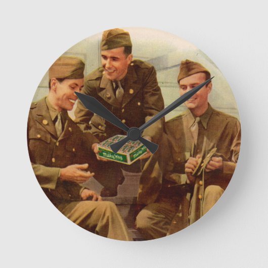 Zweite Weltkrieg der 1940er Jahre und Soldaten mit Runde Wanduhr (Vorderseite)