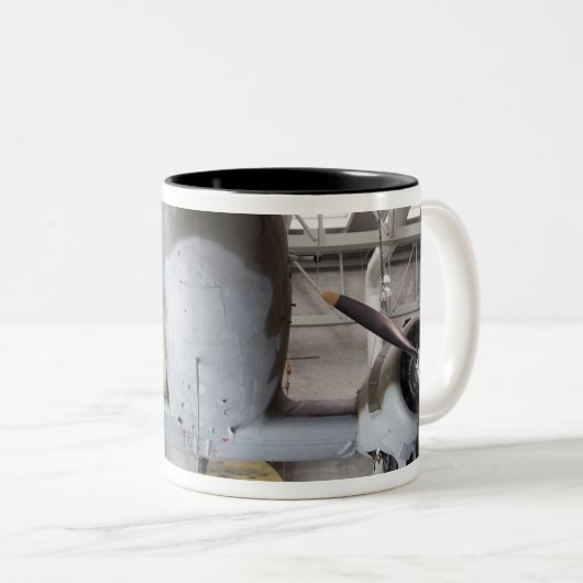 Zweiter WeltkriegC-47dakota-Transportflugzeuge, Zweifarbige Tasse (VorderseiteRechts)