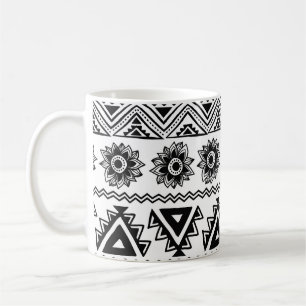 Zweites ethnisches, nahtloses Stammesmuster. Kaffeetasse