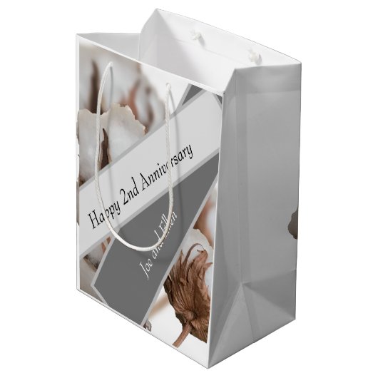 Zweites Jubiläum der Cotton-Pflanze Mittlere Geschenktüte (Rückseite Schrägansicht)