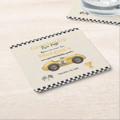 Zweites Kind von zwei schnellen gelben Rennwagen Rechteckiger Pappuntersetzer (angewinkelt)