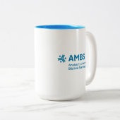 Zweitönige Tasse mit AMBS-Logo (VorderseiteRechts)