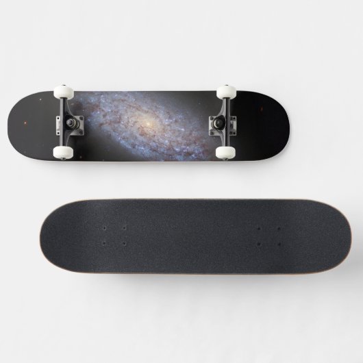 Zwerg Galaxy Ngc 5949. Skateboard (Horizontal)