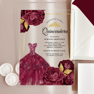 Zwergbraun Burgund Floral Gold Quinceanera Acryleinladungen