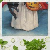 Zwergmädchen mit ihrer schwarzen Katze Handtuch (Gefaltet)