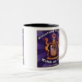 Zwergpinscher, König der Spielwaren Zweifarbige Tasse (VorderseiteRechts)