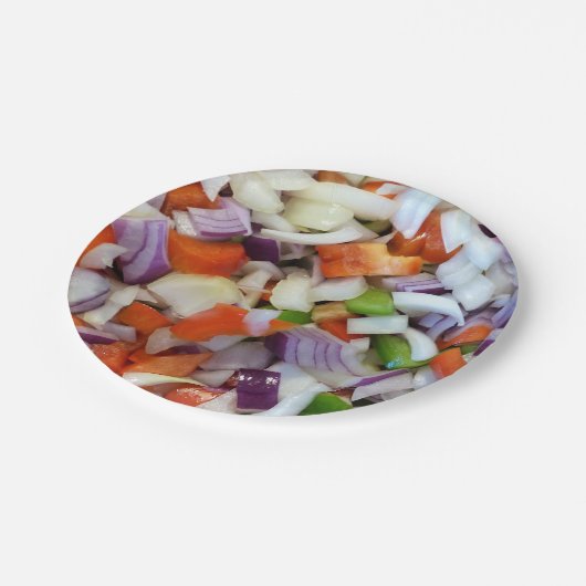 Zwiebeln und Bell-Paprikaschoten Pappteller (Schrägansicht)