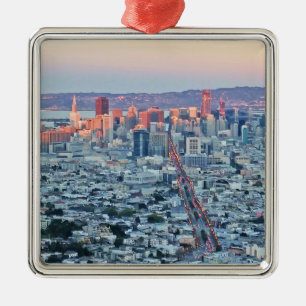 Zwilling ragt San Fransisco empor Ornament Aus Metall