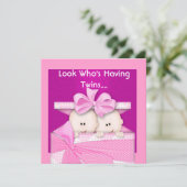 ZWILLINGS-MÄDCHEN-BABYPARTY-EINLADUNG EINLADUNG (Stehend Vorderseite)