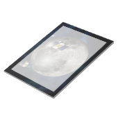 Zwillingsgras-Raumsonde, die den Mond umkreisen. Notizblock (angewinkelt)