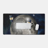 Zwillingsgras-Raumsonde, die den Mond umkreisen. Schreibtischunterlage (Tastatur & Maus)