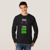 Zwillingsmüttertag der müden Zwillingsschwester-Ma T-Shirt (Vorne ganz)