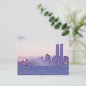 Zwillingstürme mit Feuerboot Sonnenuntergang Wasse Postkarte (Stehend Vorderseite)