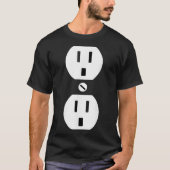 zwischen 2\1 Plug-Socket passend Kostüm Funny T-Shirt (Vorderseite)