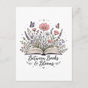 Zwischen Büchern und Blüten Buchliebhaber Leser Postkarte