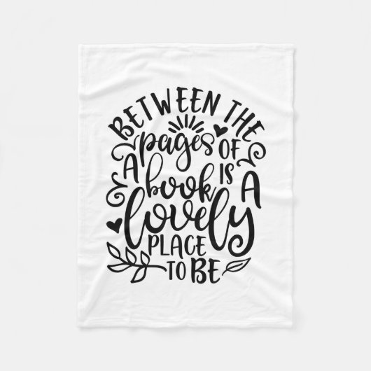 Zwischen den Seiten eines Buches zum Lesen von Leh Fleecedecke (Vorderseite)